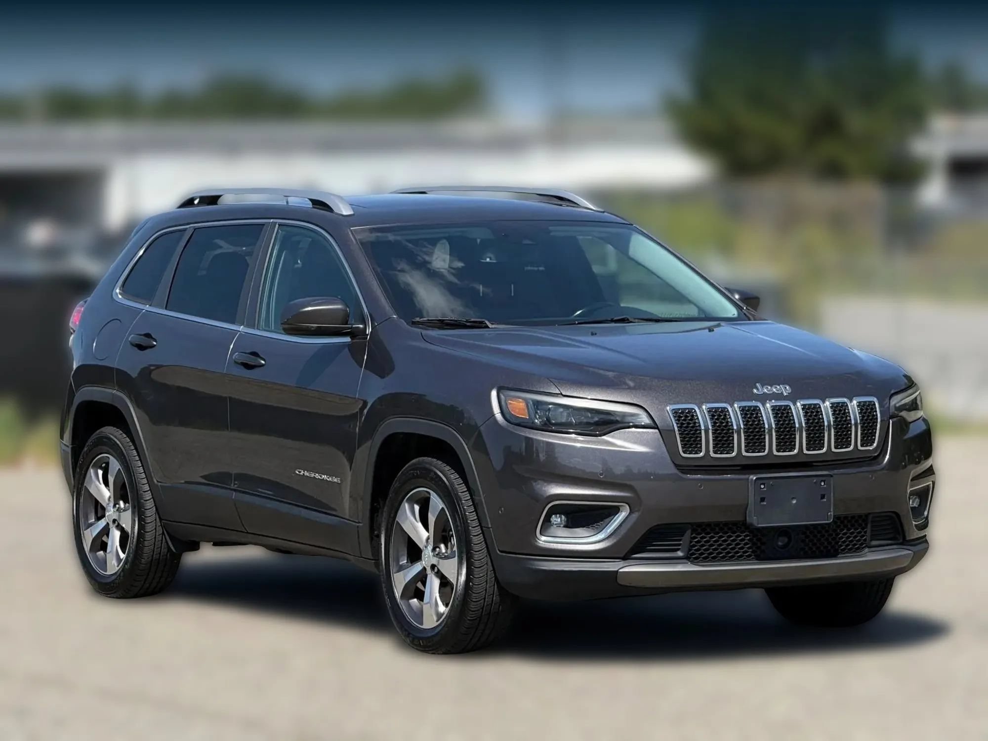 Used 2019 Jeep Cherokee Limited w/ Technology Group AWD/4WD image 1