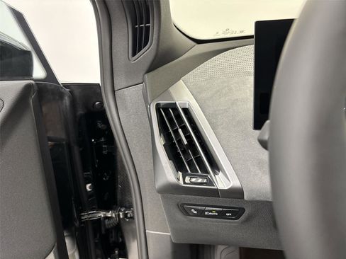 New 2026 BMW iX xDrive45 w/ M Sport Package image 31