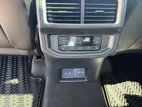 Used 2024 Volkswagen Atlas SEL Premium R-Line AWD/4WD image 21