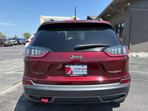Used 2020 Jeep Cherokee Trailhawk w/ Cold Weather Group AWD/4WD image 4