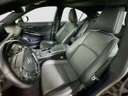 Used 2025 Lexus IS 300 w/ Comfort Package RWD image 13