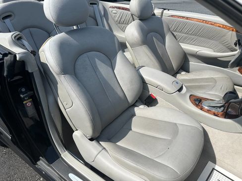 Used 2004 Mercedes-Benz CLK 500 Cabriolet image 31