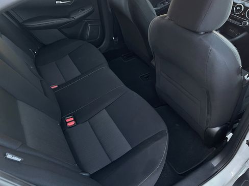 Used 2022 Nissan Sentra SV image 18