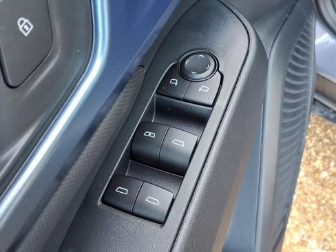 New 2026 Chevrolet Equinox EV LT image 7