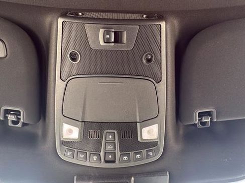 Used 2019 Ford F150 Platinum AWD/4WD image 34