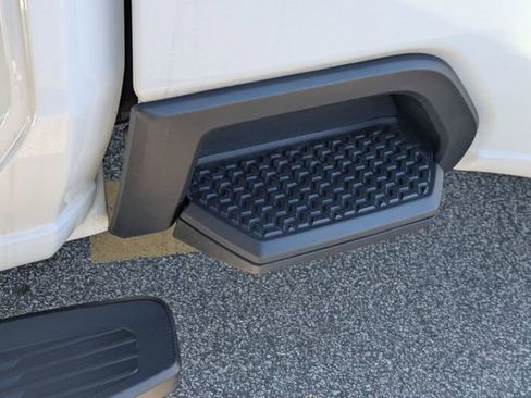 Certified 2022 Chevrolet Silverado 3500 High Country w/ Snow Plow Prep/Camper Package image 33