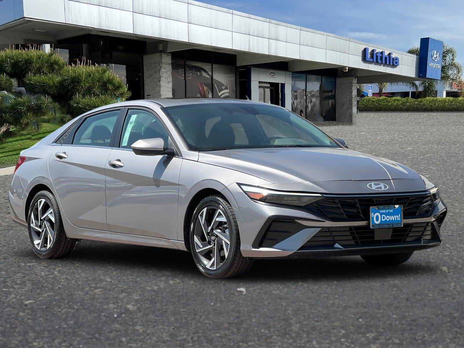 Certified 2025 Hyundai Elantra SEL FWD image 10