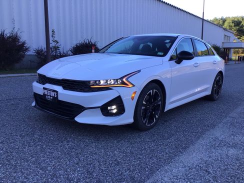 Used 2024 Kia K5 GT-Line w/ GT-Line Premium Package image 3