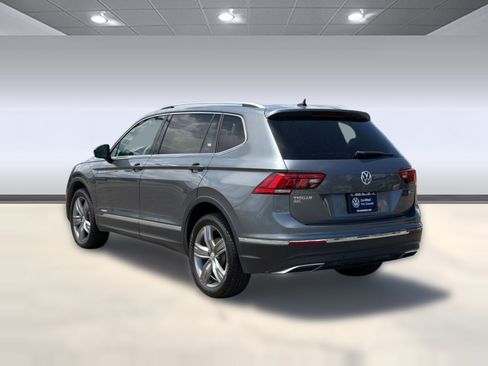 Used 2021 Volkswagen Tiguan SEL w/ 2-Row Tiguan MDO Package AWD/4WD image 3