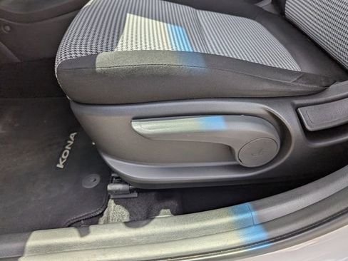 Used 2022 Hyundai Kona SE FWD image 20