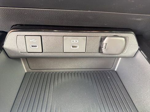 New 2026 Toyota Prius LE image 5