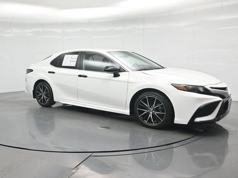 Used 2023 Toyota Camry SE FWD image 45