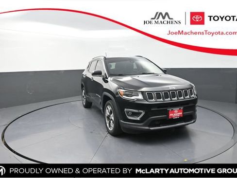 Used 2018 Jeep Compass Limited w/ Navigation Group AWD/4WD image 1