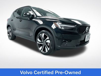 Used 2025 Volvo XC40 B5 Plus