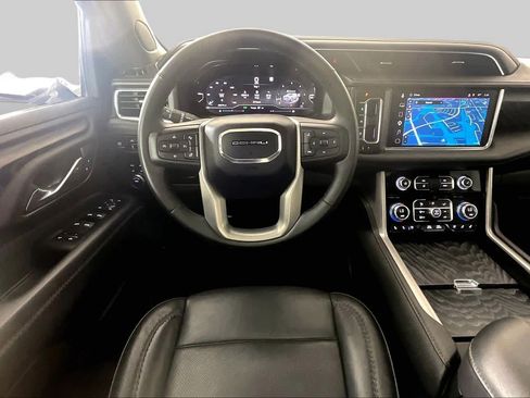 Certified 2023 GMC Yukon XL Denali AWD/4WD image 7