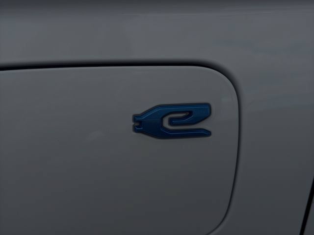 Used 2023 Jeep Grand Cherokee 4WD 4xe image 23