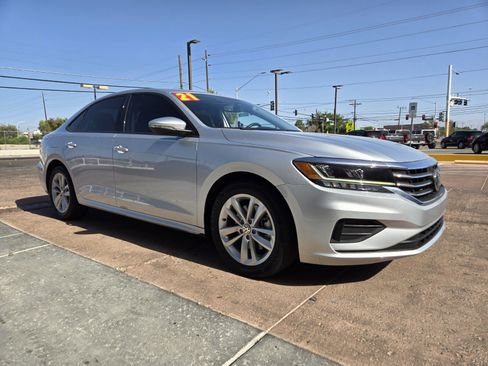 Used 2021 Volkswagen Passat 2.0T S FWD image 4