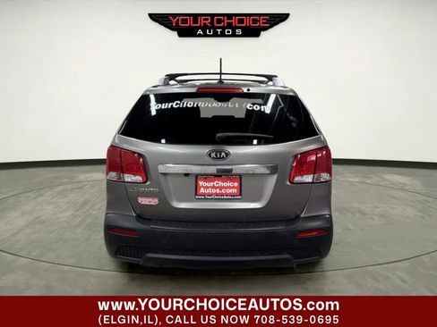 Used 2013 Kia Sorento LX w/ Convenience Pkg FWD image 4