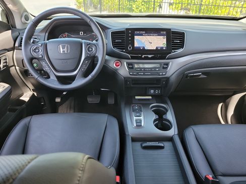 Used 2023 Honda Ridgeline RTL-E image 14