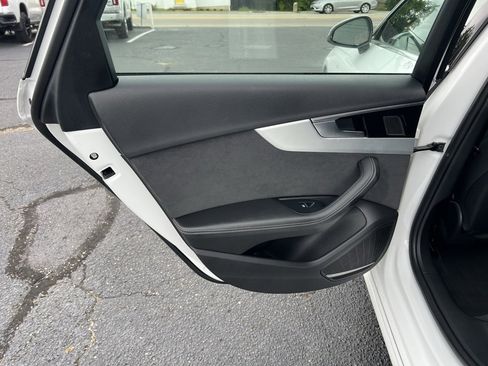 Used 2022 Audi A4 2.0T Premium Plus image 30
