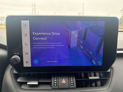 Used 2024 Toyota RAV4 XSE image 15