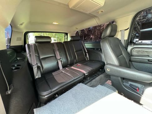 Used 2014 GMC Yukon XL Denali image 33