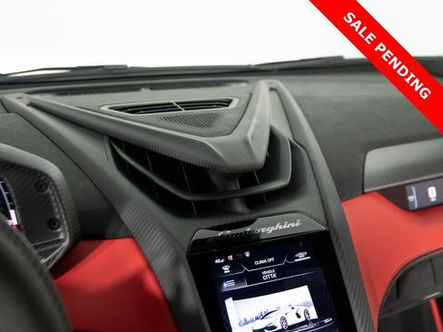 Used 2024 Lamborghini Revuelto AWD/4WD image 23