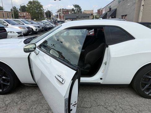 Used 2019 Dodge Challenger GT w/ Blacktop Package RWD image 12