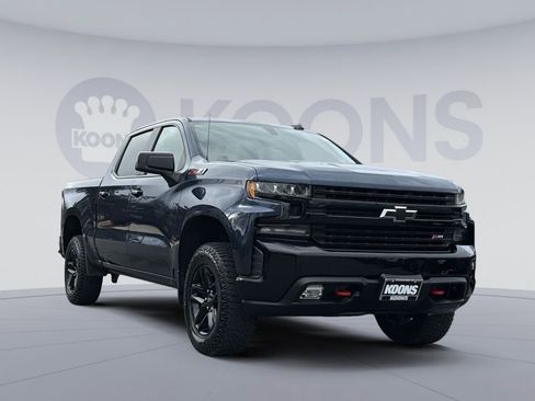 Used 2022 Chevrolet Silverado 1500 LT Trail Boss w/ Bed Protection Package AWD/4WD image 10