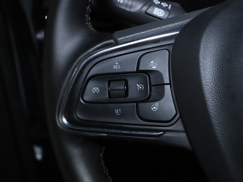Used 2025 Buick Envista Sport Touring w/ Convenience I Package FWD image 23