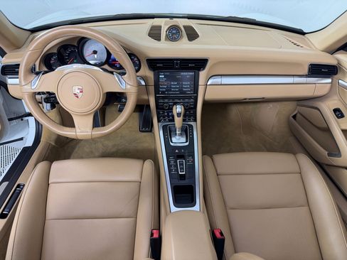Used 2014 Porsche 911 Carrera 4S image 18