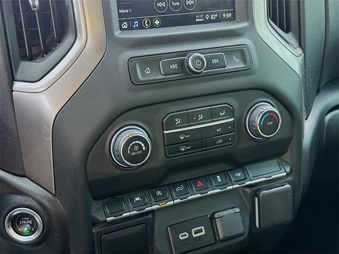 Used 2025 Chevrolet Silverado 1500 Custom image 16