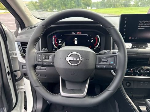 New 2026 Nissan Rogue Platinum w/ Platinum Premium Package AWD/4WD image 17