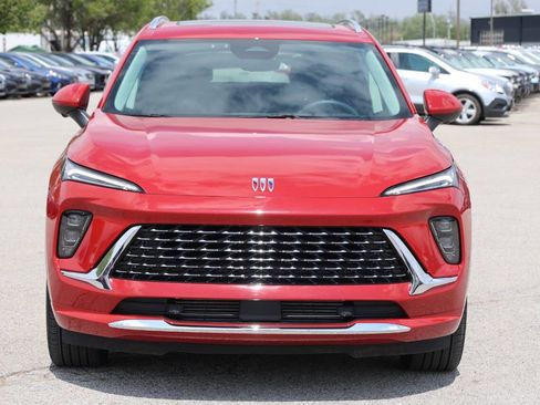 Used 2025 Buick Envision Avenir AWD/4WD image 5