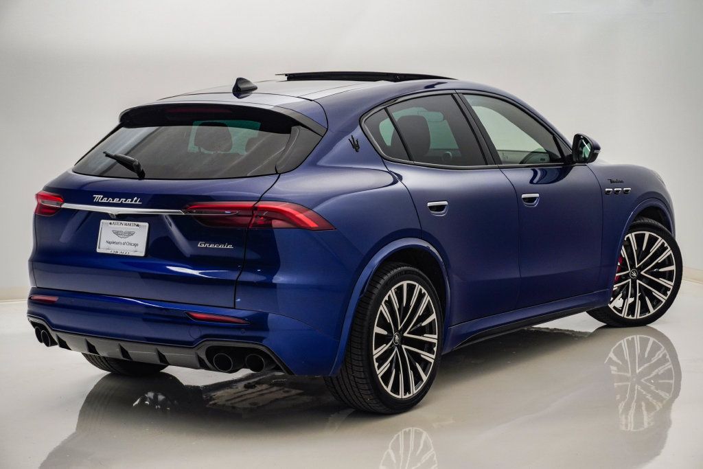 Used 2023 Maserati Grecale Modena AWD/4WD image 11