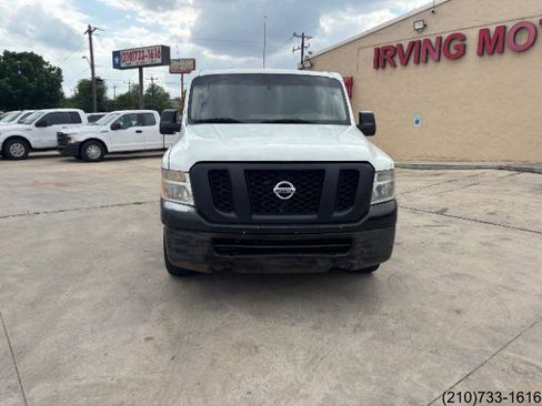 Used 2014 Nissan NV 2500 SV image 2