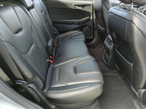 Used 2022 Ford Edge Titanium w/ Equipment Group 301A image 19