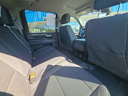 Used 2025 Chevrolet Silverado 2500 LT AWD/4WD image 19