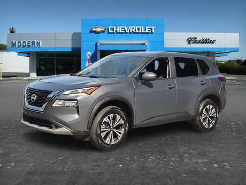 Used 2023 Nissan Rogue SV FWD image 1