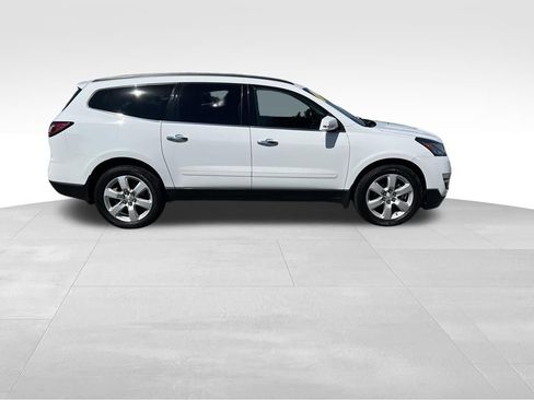 Used 2016 Chevrolet Traverse LT w/ Style and Technology Package AWD/4WD image 7