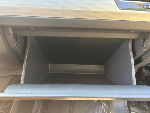 Used 2022 Volkswagen Tiguan S image 45