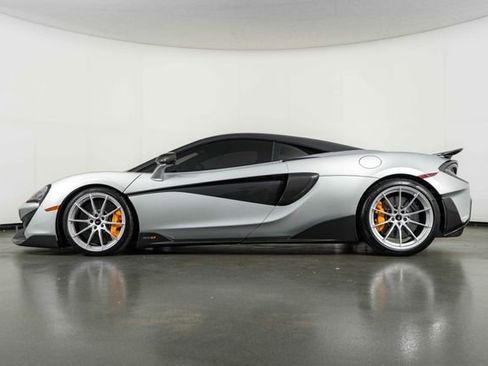 Used 2019 McLaren 600LT RWD image 5
