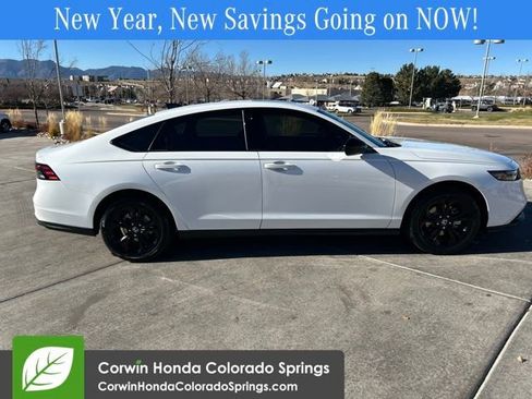 New 2025 Honda Accord SE image 11