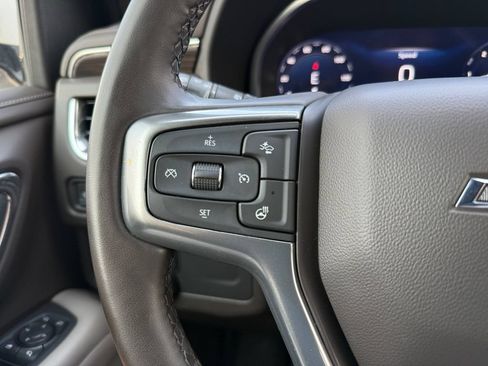 Used 2023 Chevrolet Tahoe Z71 w/ Luxury Package AWD/4WD image 23