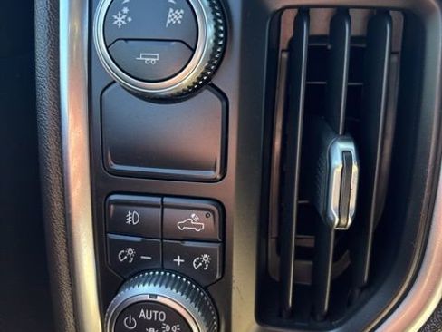 Used 2019 GMC Sierra 1500 SLT RWD image 30