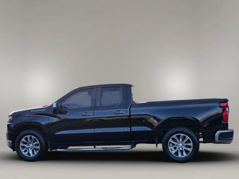 Used 2020 Chevrolet Silverado 1500 LT w/ Convenience Package image 8