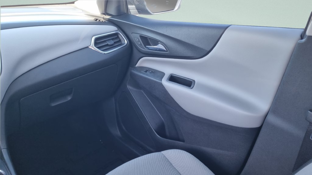 Used 2020 Chevrolet Equinox LS w/ LS Convenience Package FWD image 13