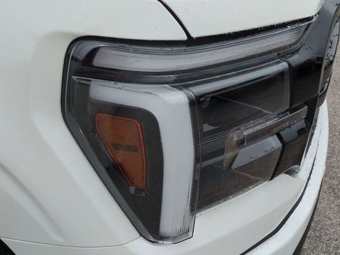 New 2025 Ford F150 Lariat w/ Equipment Group 502A High AWD/4WD image 10