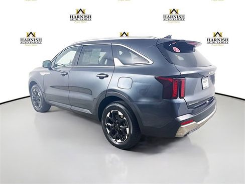 Certified 2024 Kia Sorento S image 5