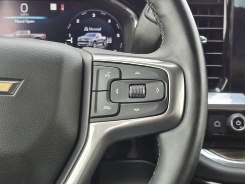 Used 2023 Chevrolet Silverado 1500 LT AWD/4WD image 29